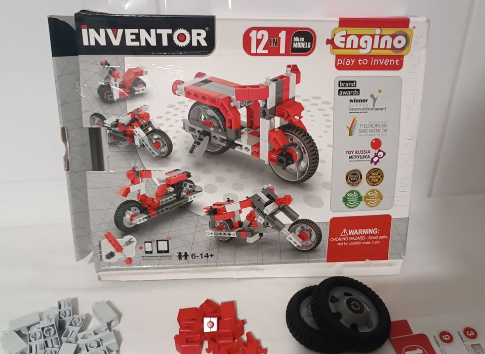 Jogo de motas. Inventor da Engino 6 a 14 Anos