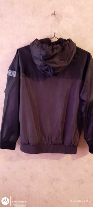 Продам вітровку s розмір.