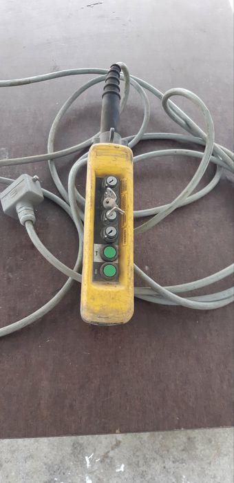 Фішка підвісний пульт станція