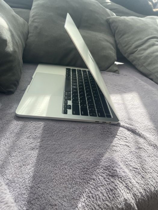 MacBook Pro 2020 16/512 13 дюймов Silver