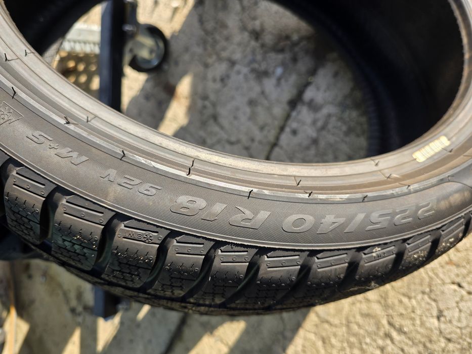 Pirelli Sottozero 3 225/40R18 92 V opona zimowa
225/40R18 92 V
