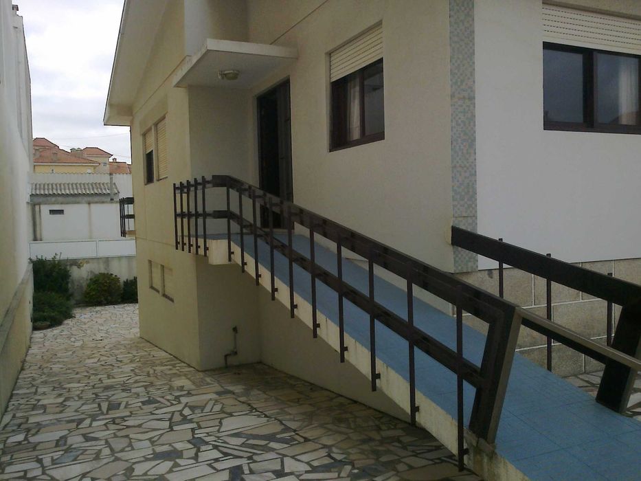 Esmoriz (Praia) - Aluga-se quarto individual