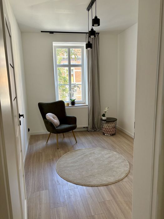 3 pokoje/z kuchnią/budynek i mieszkanie po generalnym remoncie