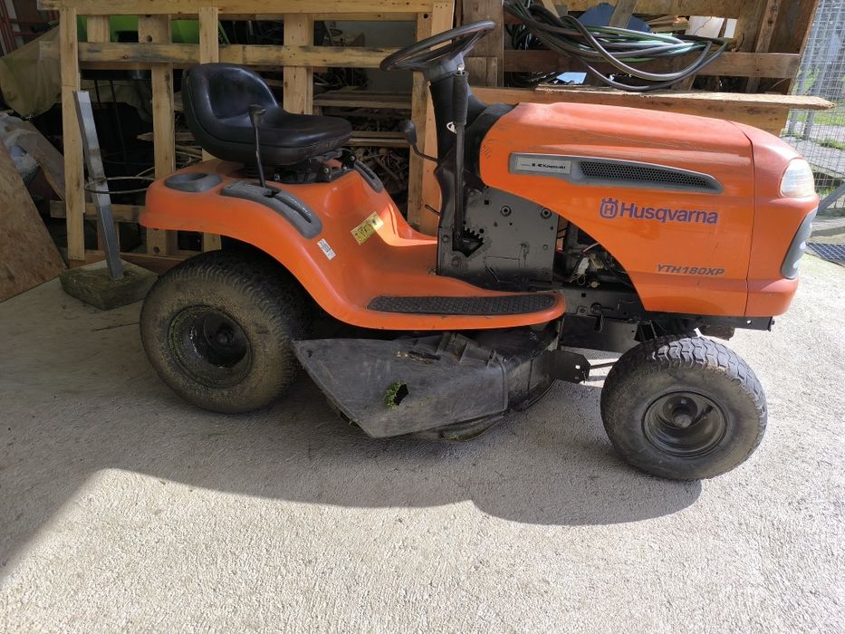 Trator relva Husqvarna