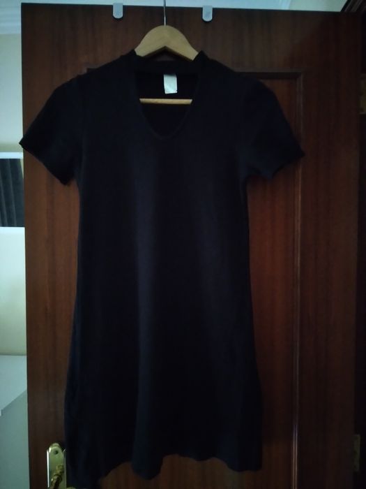 Vestido preto curto