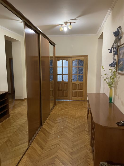 Бехтеревський Провулок 14 Оренда 5к Квартири Центр Паркомісце