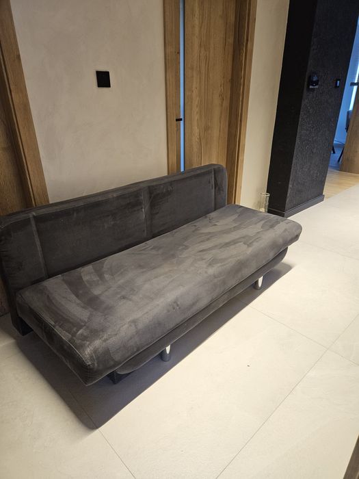 kanapa z funkcją spania  140