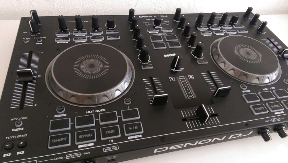 DJ контроллер Denon MC4000