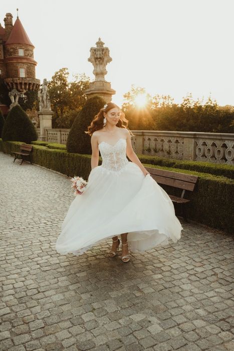 Suknia ślubna Princess 38/40 ecru koronka 3D