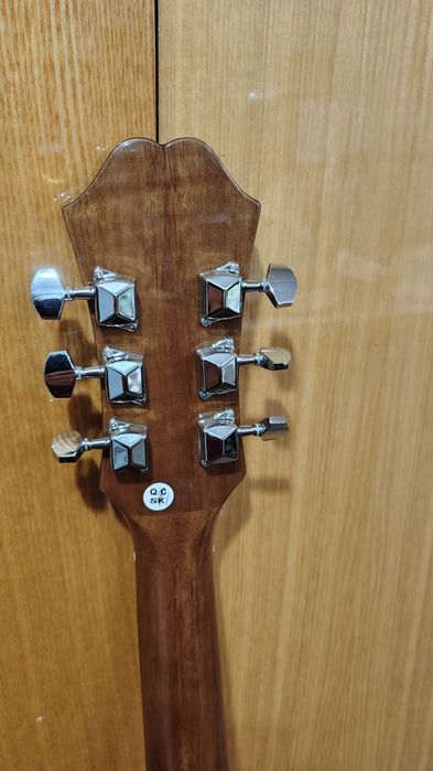 Акустична гітара Epiphone dr-100