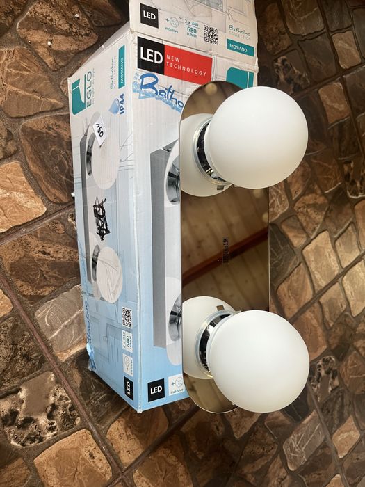 Sprzedam ledowa lampe toaletowa