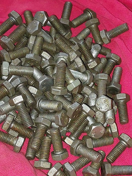 болти 5.8, довжина 2 см, 100 штук