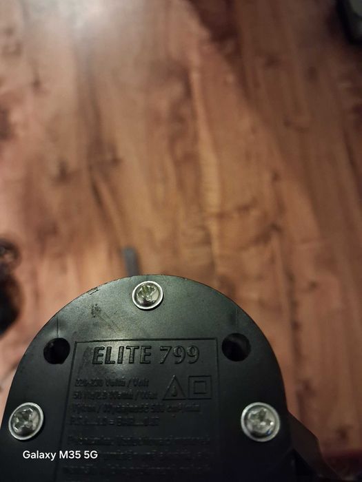 Pompka brzęczyk do akwarium Elite 799 gratis