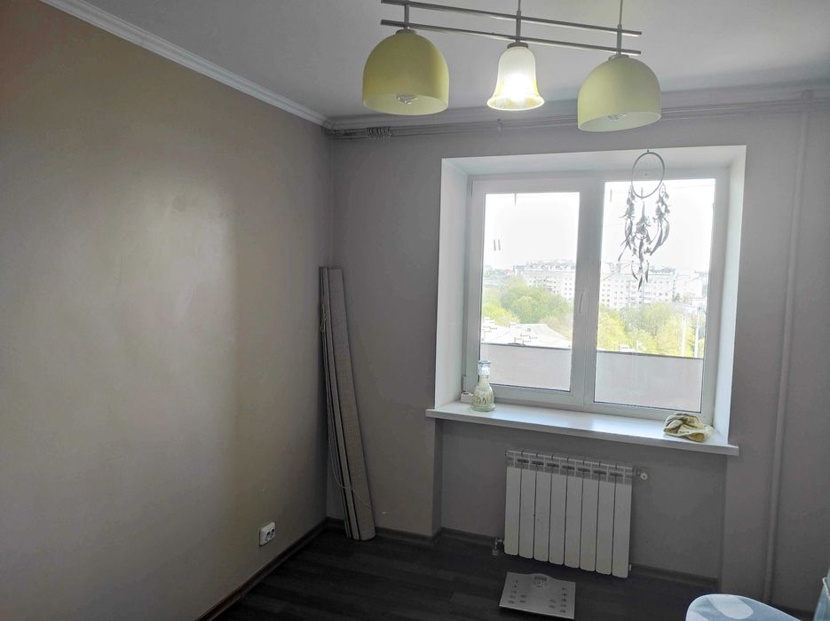 Продається видова 3-х.кім. квартира по вул. Набережна ім. В. Стефаника