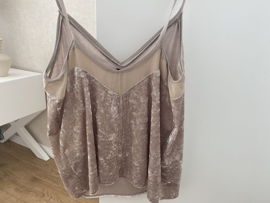 Top Veludo Nude Zara