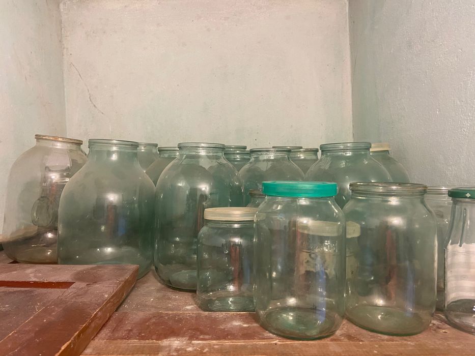 Банки б/у за все 200 грн