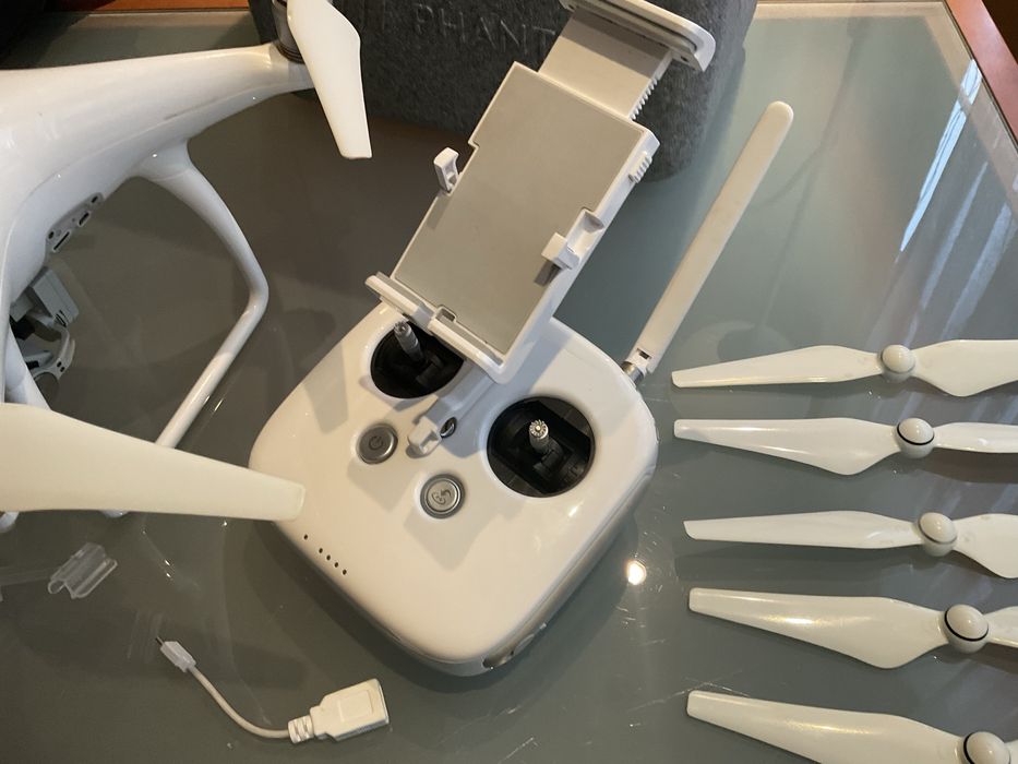 Drone DJI Phanton 4 mais extras444054490307645444