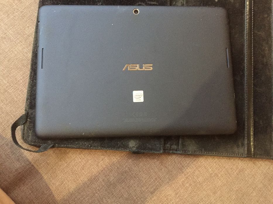 Планшет Асус me302c-L