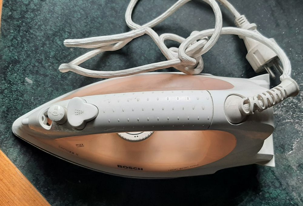 Утюг  Bosch sensixx ll