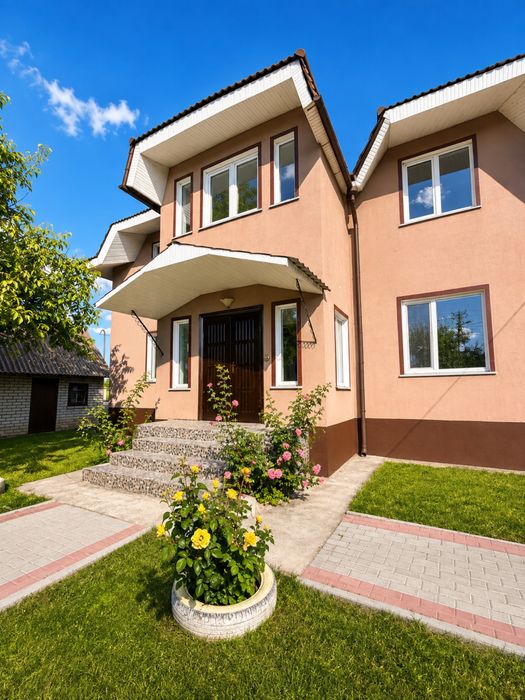 Продам добротний будинок 278 м² у Глибочиці — камін, 2 криниці, 145 000 $ + торг