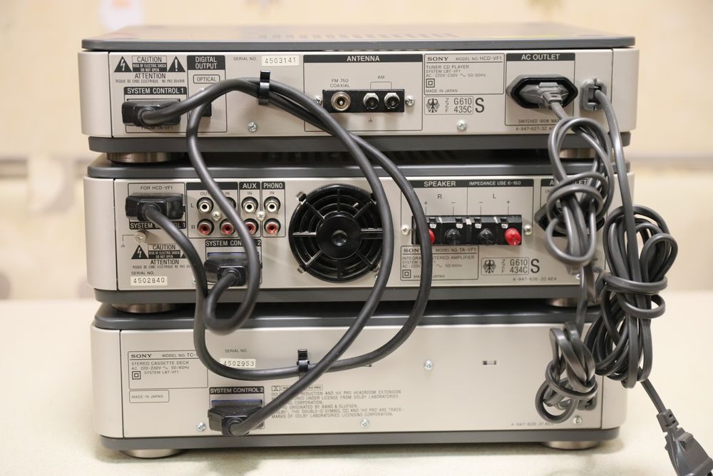 Sony  TA - VF 1   + блютуз колонка