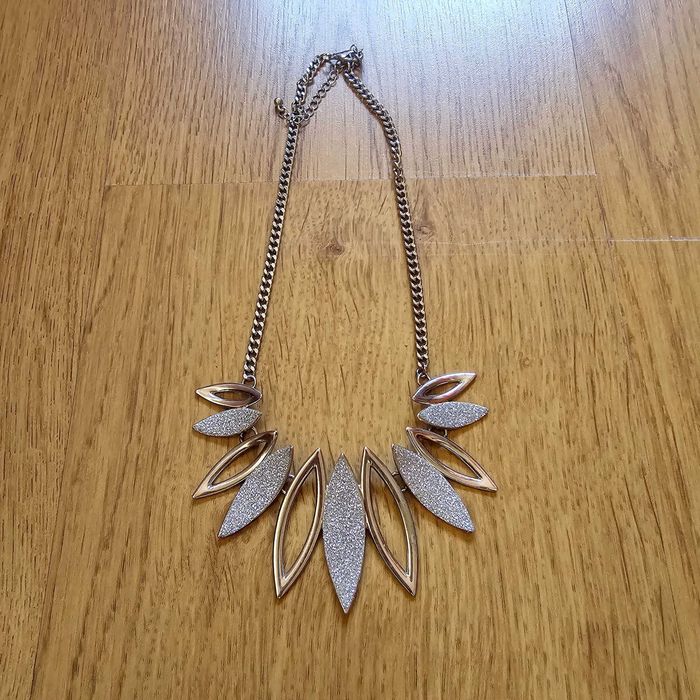 Colar Prateado - Novo