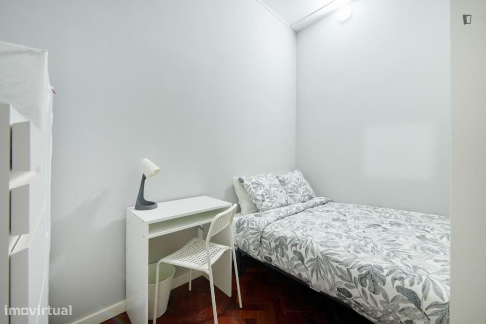 Quarto - localizado em Saldanha Lisbon