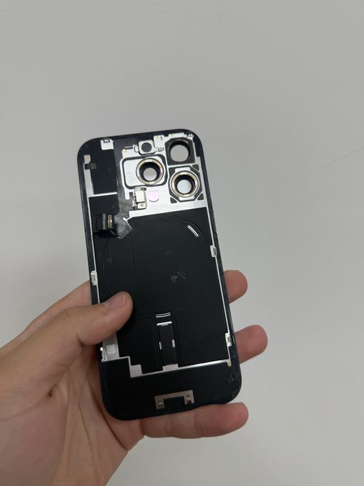 Оригінальна задня панель для iPhone 16 Pro (Black) | Кришка