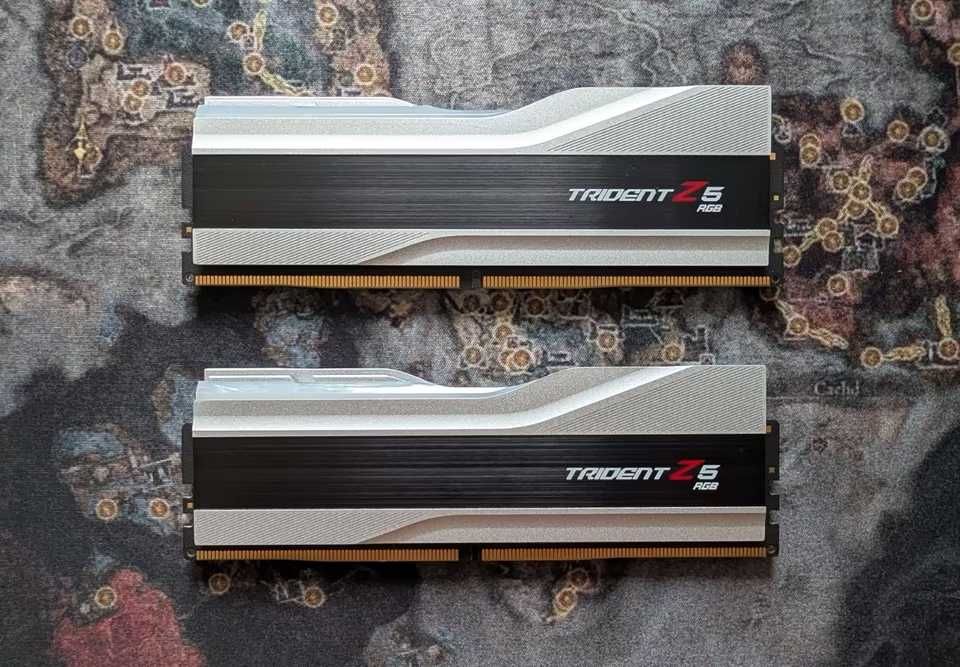 G.Skill Trident Z5 RGB 32GB (2x16GB) DDR5-7800 CL36 RAM