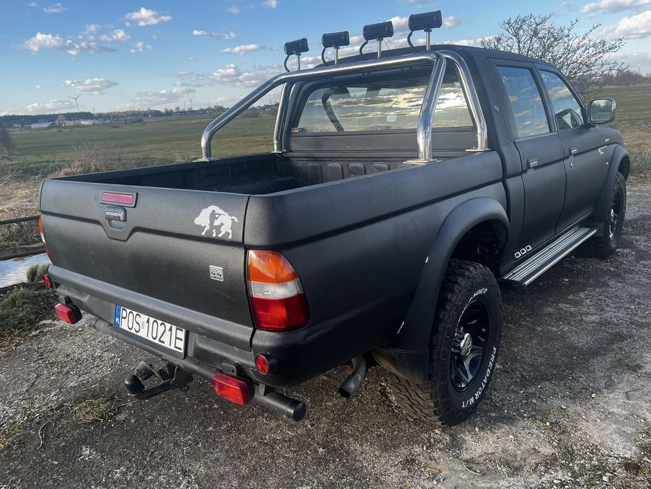 Sprzedam Mitsubishi L200 2000 rok
