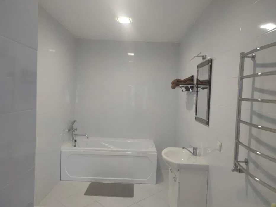 (13) Продам 2 поверховий будинок у Сухому Лимані. 170 м²