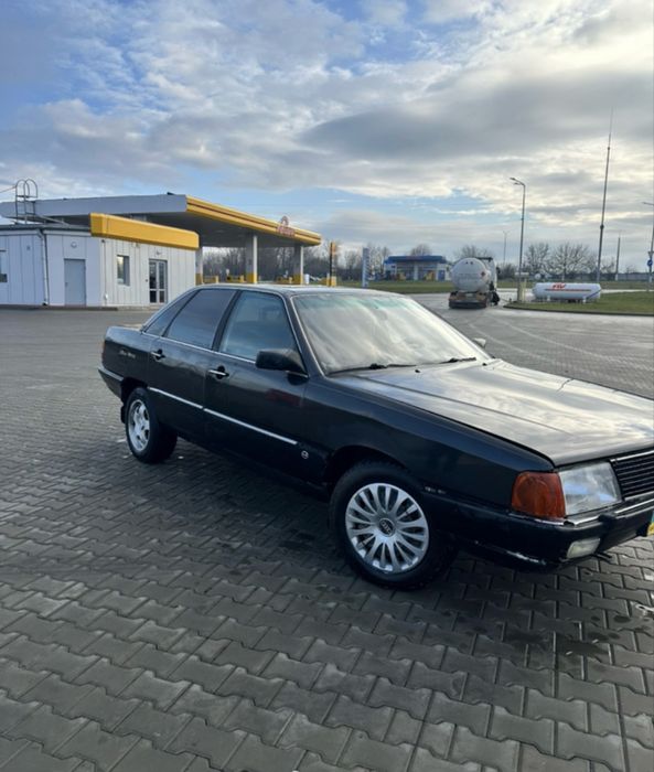 Audi 100 c3 2.3 бензин