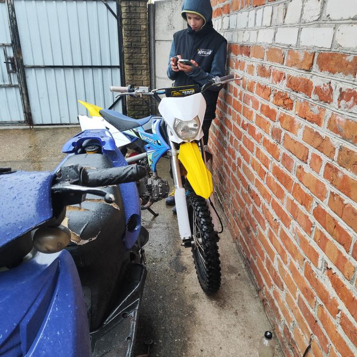 Продам питбайк Бартон СРОЧНО так как выезжаю за границу