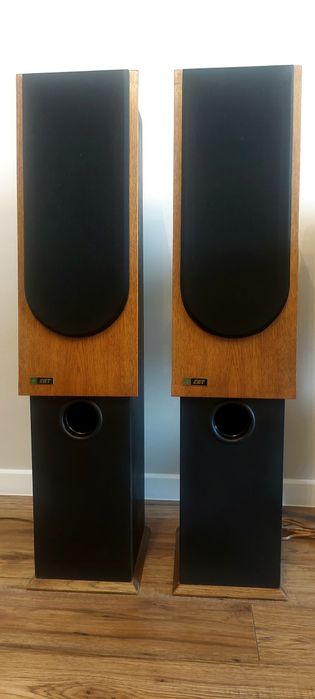 Kolumny głośnikowe EBT