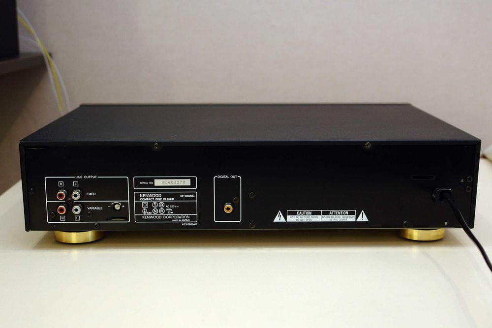 CD плеер Kenwood DP- 880SG (PCM56Px2) Technics SL-P111 (PCM55HP)