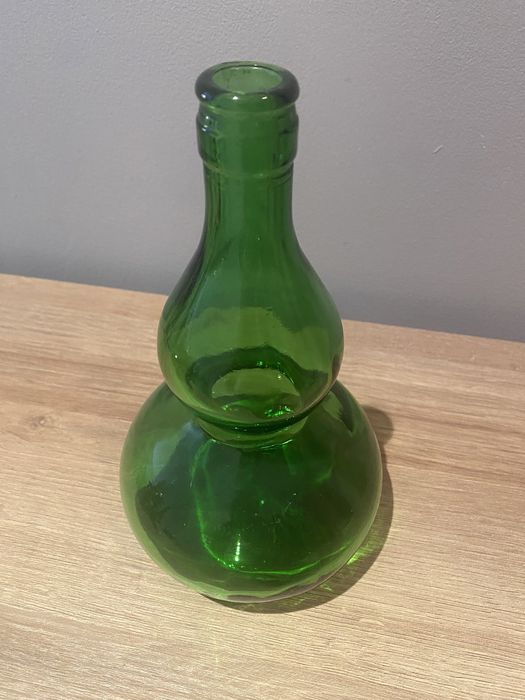 Garrafa / jarra verde muito antiga