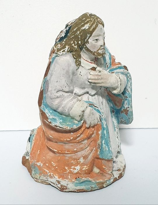 Pequena antiga escultura de São Tiago em cerâmica