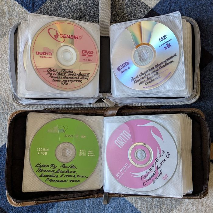 Альбоми з DVD дисками