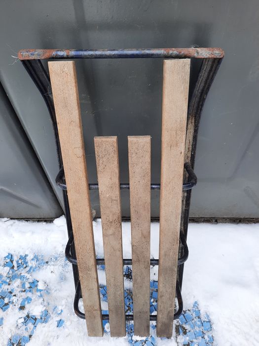 Продам санки. В наличии со спинкой