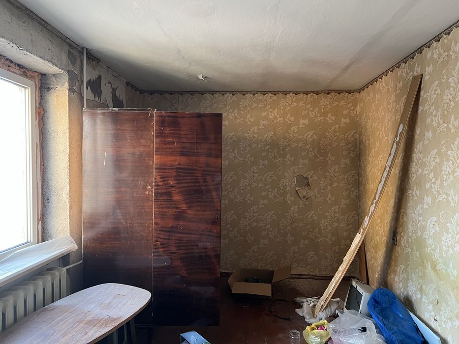 Продаж 2 кімн. Металургів 23, напроти Фокстроту.