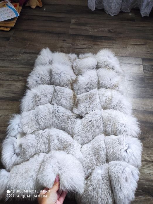 Жилетка,безрукавка песец