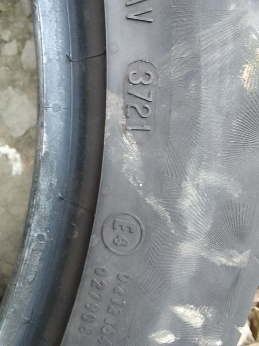 Cena za 2 Opony letnie 235/45r18 CONTINENTAL 2021r