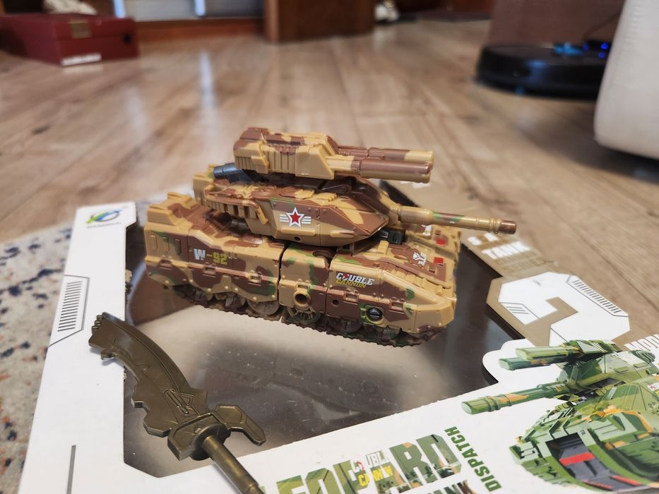 Трансформер танк Leopard