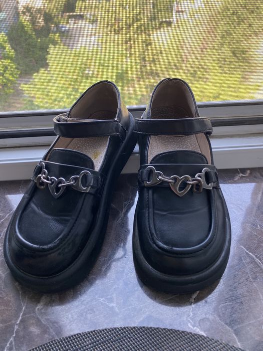 Туфлі для дівчинки