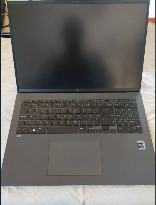 Portatil LG Gram 17Z90Q 16GB i7 2560 x 1600