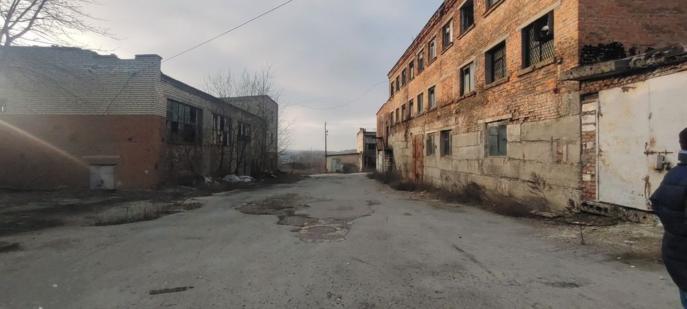 Продаж виробничо-складських приміщень