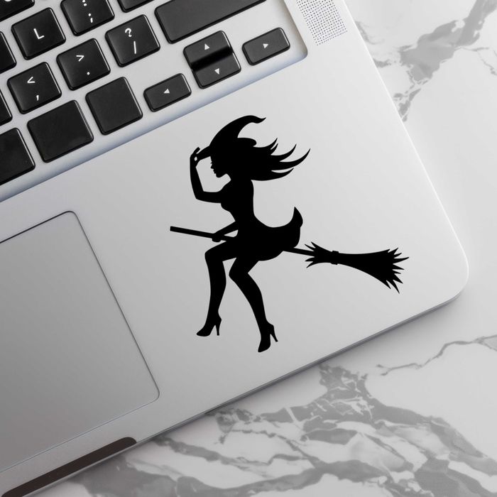 Naklejka CZAROWNICA NA MIOTLE - na laptopa, zderzak, lusterko, kask