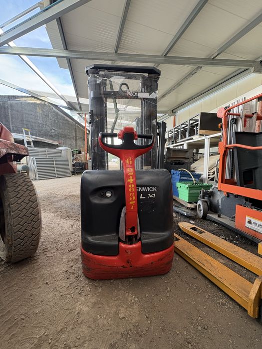 vendo stacker novos usado e re condicionados