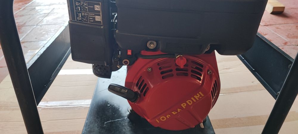 Gerador a gasolina lombardini 8CV 350cc 5kva 220v monofásico