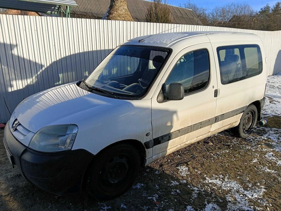 Пежо партнер пасажир 2,0 дізель